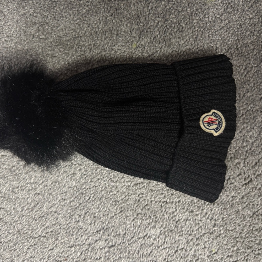 Moncler Black Ribbed Beanie with Pom Kids Lg